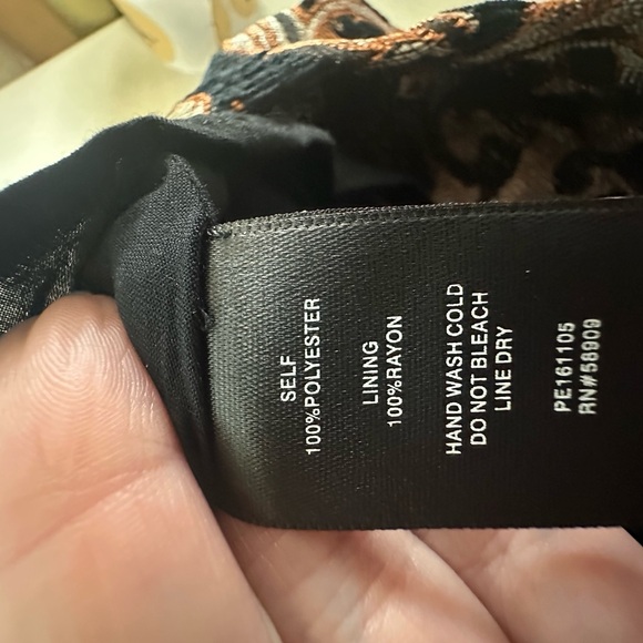 Gianni Bini Lordice Jacquard Mini A-lined Metallic Printed Skirt - Picture 6 of 9